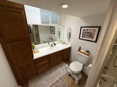 Bath - 1360 S Carterville Rd, Orem, UT 84097 photo 2 of 7