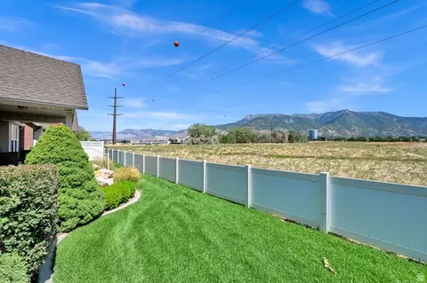 Exterior - 5584 S 250 E, Ogden, UT 84405 photo 3 of 7