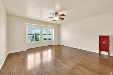Living - 5584 S 250 E, Ogden, UT 84405 photo 2 of 4