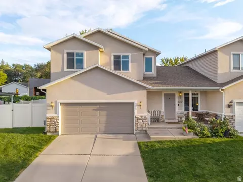 3237 W Meadow Leaf Ct, West Valley City, UT 84119