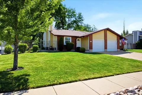 756 N 400 St W, Kaysville, UT 84037