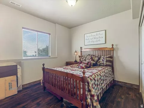Bedroom - 527 E 3575 N, North Ogden, UT 84414 photo 5 of 6