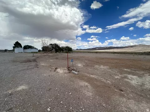 Exterior - 5785 S Canyon Rd, Garrison, UT 84728 photo 12 of 15