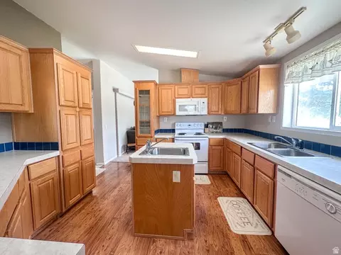 Kitchen - 5785 S Canyon Rd, Garrison, UT 84728 photo 1 of 2