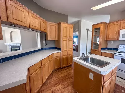 Kitchen - 5785 S Canyon Rd, Garrison, UT 84728 photo 2 of 2