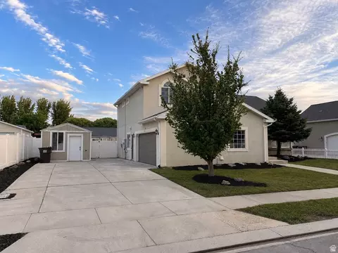 Exterior - 1334 E Harrier St N, Eagle Mountain, UT 84005 photo 2 of 4