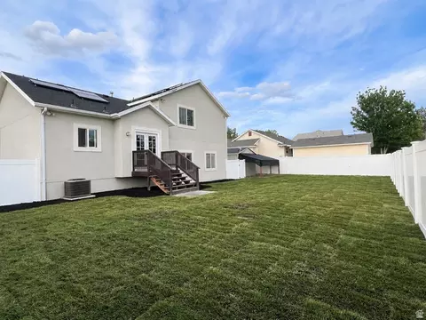 Exterior - 1334 E Harrier St N, Eagle Mountain, UT 84005 photo 3 of 4