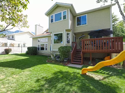 Exterior - 2195 E 10300 S, Sandy, UT 84092 photo 5 of 12