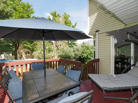 Exterior - 2195 E 10300 S, Sandy, UT 84092 photo 9 of 12