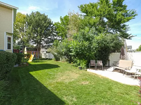Exterior - 2195 E 10300 S, Sandy, UT 84092 photo 6 of 12