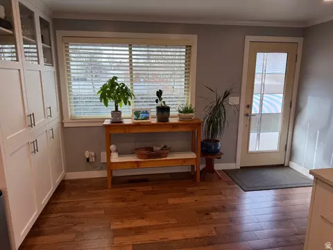 Entry Way - 362 E 9150 S, Sandy, UT 84070 photo 2 of 2