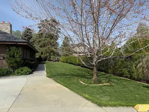 Exterior - 362 E 9150 S, Sandy, UT 84070 photo 3 of 16