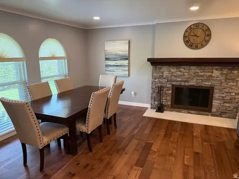 Dining - 362 E 9150 S, Sandy, UT 84070 photo 1 of 1