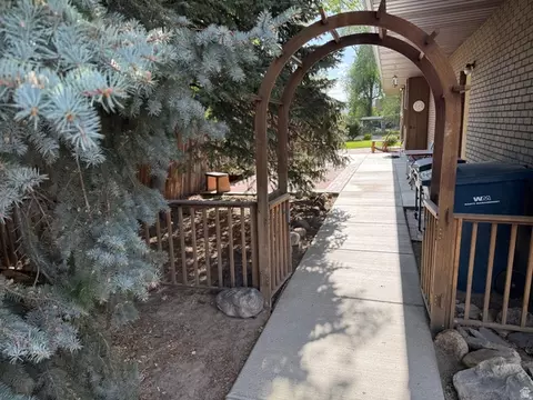 Exterior - 362 E 9150 S, Sandy, UT 84070 photo 13 of 16