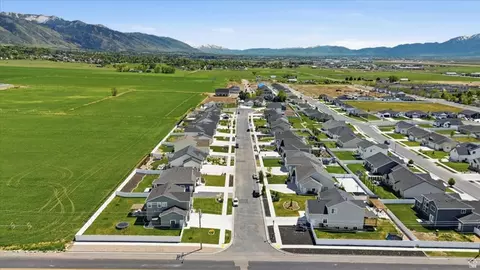 View/Area - 628 S 380 E, Smithfield, UT 84335 photo 4 of 9