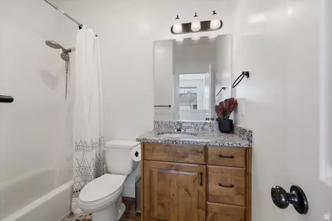 Bath - 628 S 380 E, Smithfield, UT 84335 photo 2 of 2