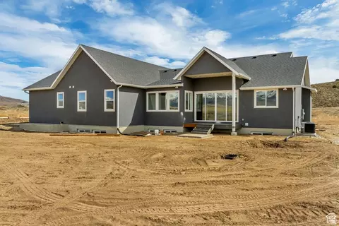 Exterior - 8077 N Bristle Cone Rd, Eagle Mountain, UT 84005 photo 6 of 6