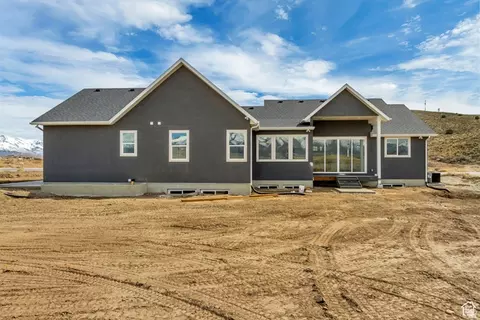 Exterior - 8077 N Bristle Cone Rd, Eagle Mountain, UT 84005 photo 3 of 6