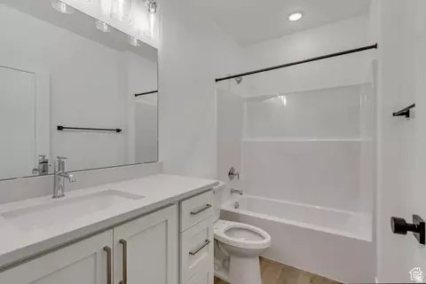 Bath - 8077 N Bristle Cone Rd, Eagle Mountain, UT 84005 photo 5 of 5