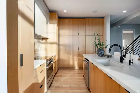 Kitchen - 10784 N Hideout Trl, Hideout, UT 84036 photo 5 of 5
