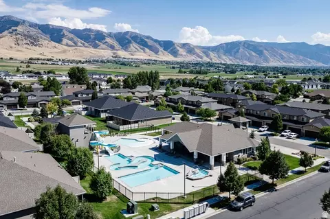 View/Area - 140 E 690 S, Smithfield, UT 84335 photo 4 of 4