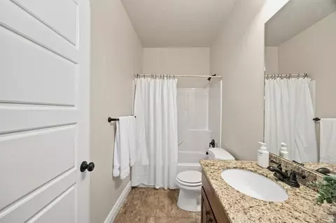 Bath - 140 E 690 S, Smithfield, UT 84335 photo 2 of 4