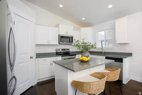 Kitchen - 2369 E Prairie Ln, Eagle Mountain, UT 84005 photo 2 of 2