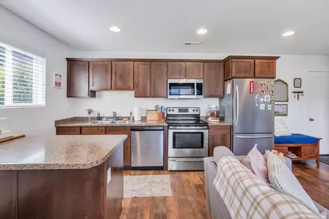 Kitchen - 202 N 750 E, Vineyard, UT 84059 photo 1 of 2