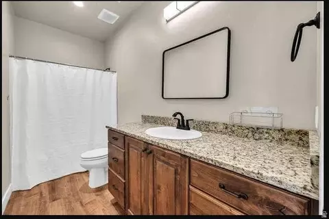 Bath - 358 E Main St, Pine Valley, UT 84781 photo 2 of 3