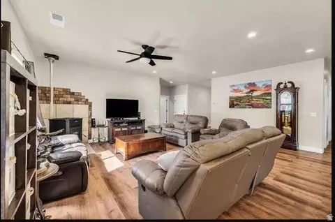Living - 358 E Main St, Pine Valley, UT 84781 photo 2 of 2