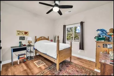 Bedroom - 358 E Main St, Pine Valley, UT 84781 photo 4 of 6