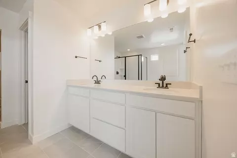 Bath - 5163 N Orange Stone Rd, Eagle Mountain, UT 84005 photo 9 of 18