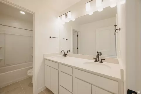 Bath - 5163 N Orange Stone Rd, Eagle Mountain, UT 84005 photo 10 of 18