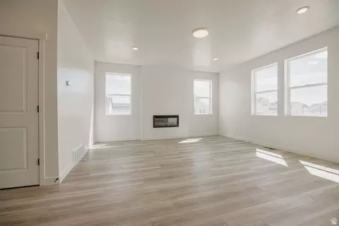 Living - 5163 N Orange Stone Rd, Eagle Mountain, UT 84005 photo 5 of 17