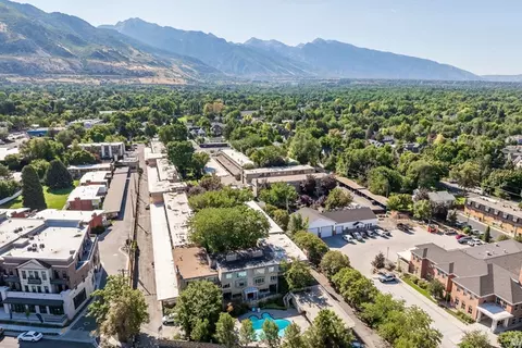 View/Area - 2220 E Murray Holladay Rd #80, Holladay, UT 84117 photo 1 of 10