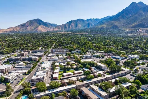 View/Area - 2220 E Murray Holladay Rd #80, Holladay, UT 84117 photo 8 of 10