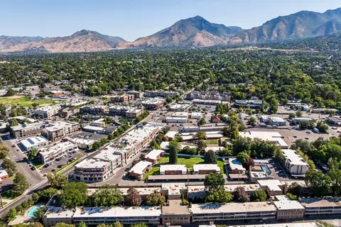 View/Area - 2220 E Murray Holladay Rd #80, Holladay, UT 84117 photo 7 of 10