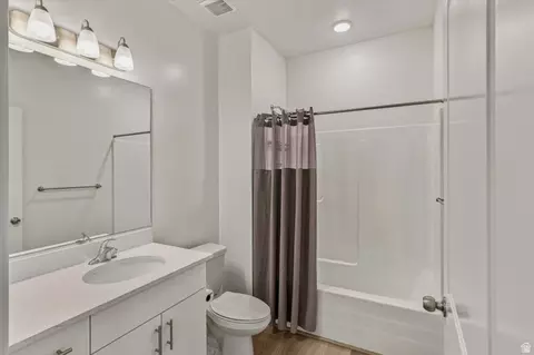 Bath - 1927 S 1280 W, Logan, UT 84321 photo 1 of 3
