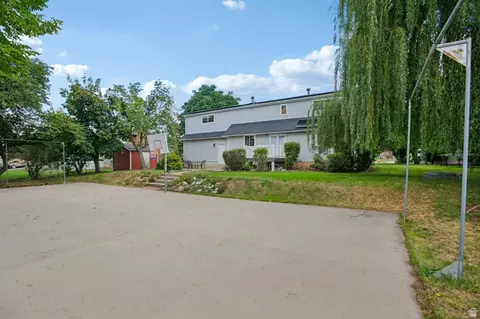 Exterior - 178 N 1500 E, Layton, UT 84040 photo 6 of 11