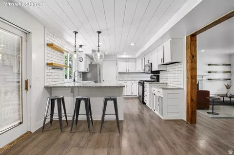 Kitchen - 178 N 1500 E, Layton, UT 84040 photo 4 of 4