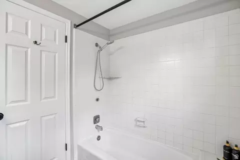 Bath - 178 N 1500 E, Layton, UT 84040 photo 2 of 5