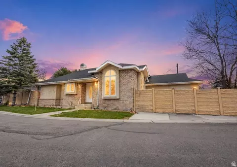 1522 E Amblewood Ln, Millcreek, UT 84124