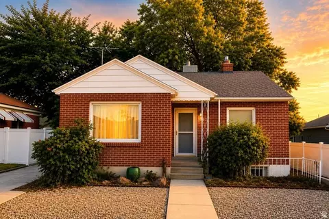1252 E Driggs Ave, Salt Lake City, UT 84106