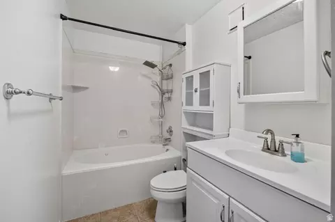 Bath - 121 W 905 N, Orem, UT 84057 photo 1 of 2