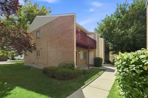 Exterior - 121 W 905 N, Orem, UT 84057 photo 6 of 7