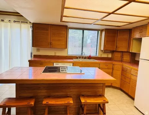 Kitchen - 160 N Palisade Dr, Orem, UT 84097 photo 1 of 1