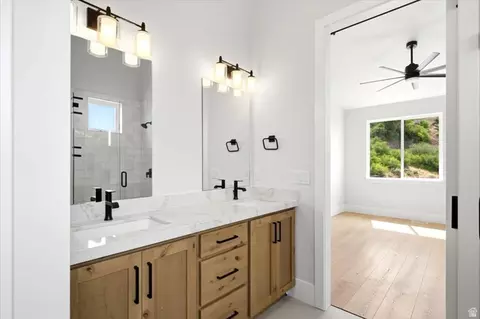 Bath - 571 S Elena Ln, Ogden, UT 84404 photo 2 of 5