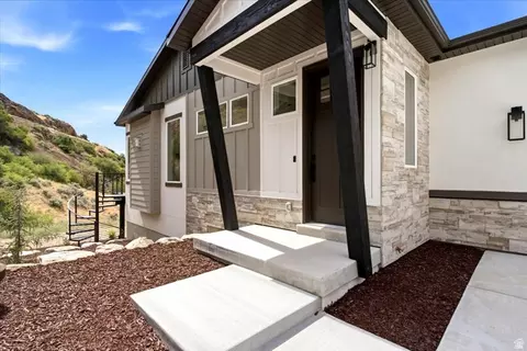Exterior - 571 S Elena Ln, Ogden, UT 84404 photo 2 of 6