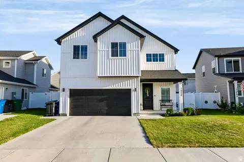 Exterior - 1428 W Creekside Dr, Logan, UT 84321 photo 5 of 10