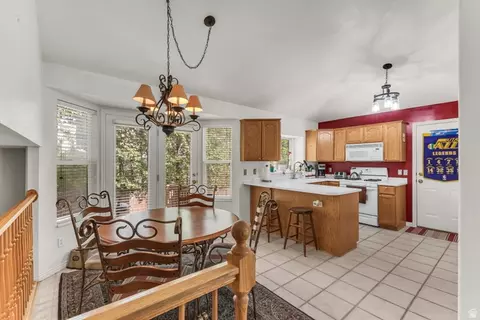 Dining - 838 Williams Ct, Millcreek, UT 84107 photo 1 of 2